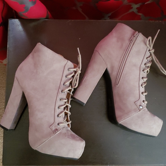 Suede Heels - Picture 4 of 4